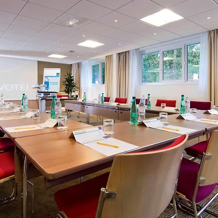 Port 4 étoiles 4* Cergy