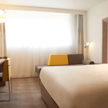 Port 4 étoiles Cergy