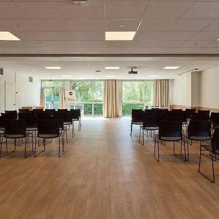 Hotel Port 4 Etoiles Cergy
